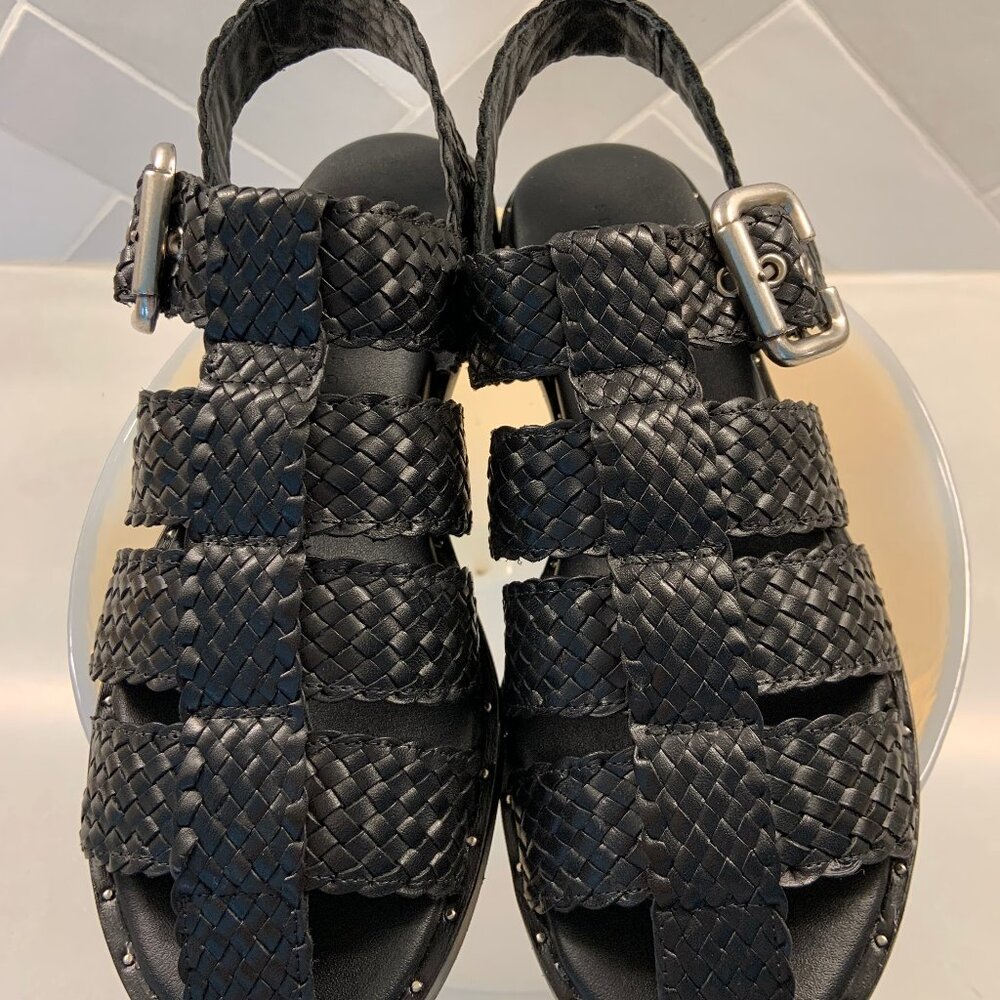 FREDA SALVADOR Millie Handwoven Fisherman Sandal, size 7, new without box